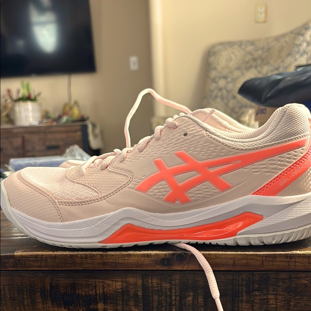 ASICS Women's Peach Athletic Shoes